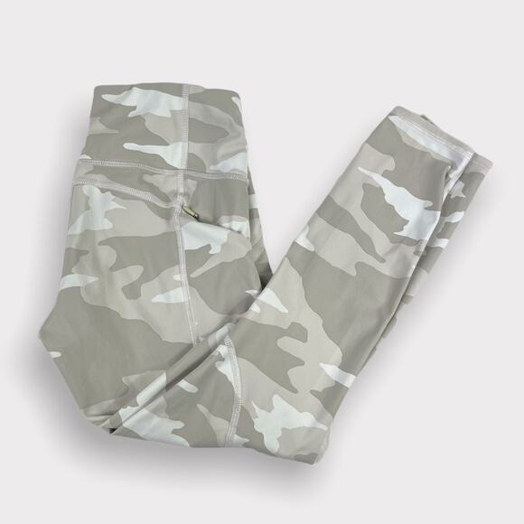 Athleta Camo Contender 7/8 Tight Size XS - Picture 3 of 8